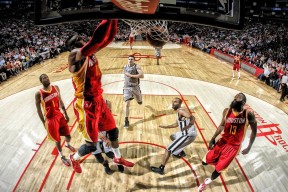 米兰平台-体育新闻中心主办体育记者职业发展趋势调研发布会，体育记者就业前景分析